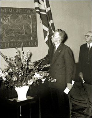 The unveiling of the memoral